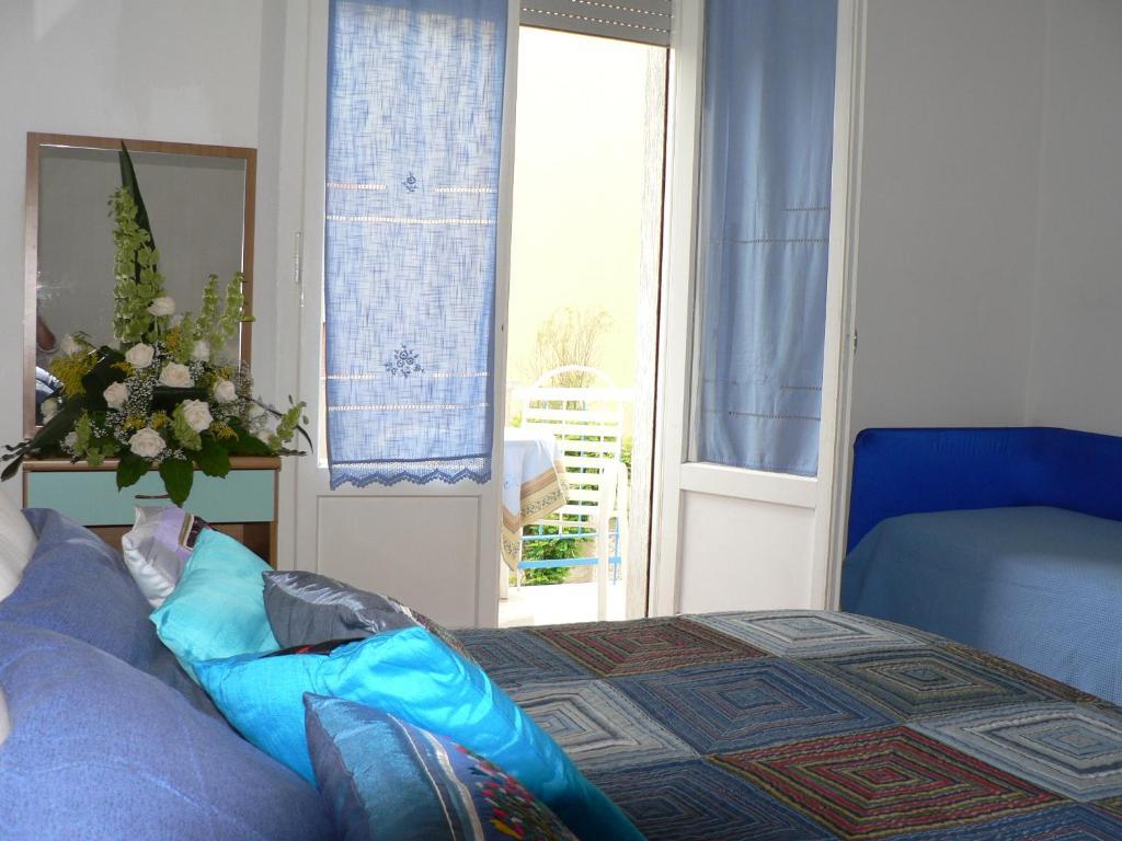 Hotel Arlesiana Rimini Extérieur photo