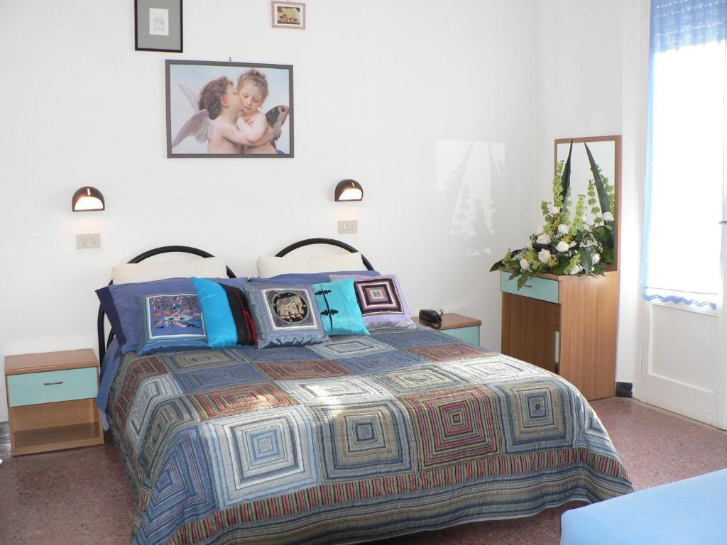 Hotel Arlesiana Rimini Extérieur photo